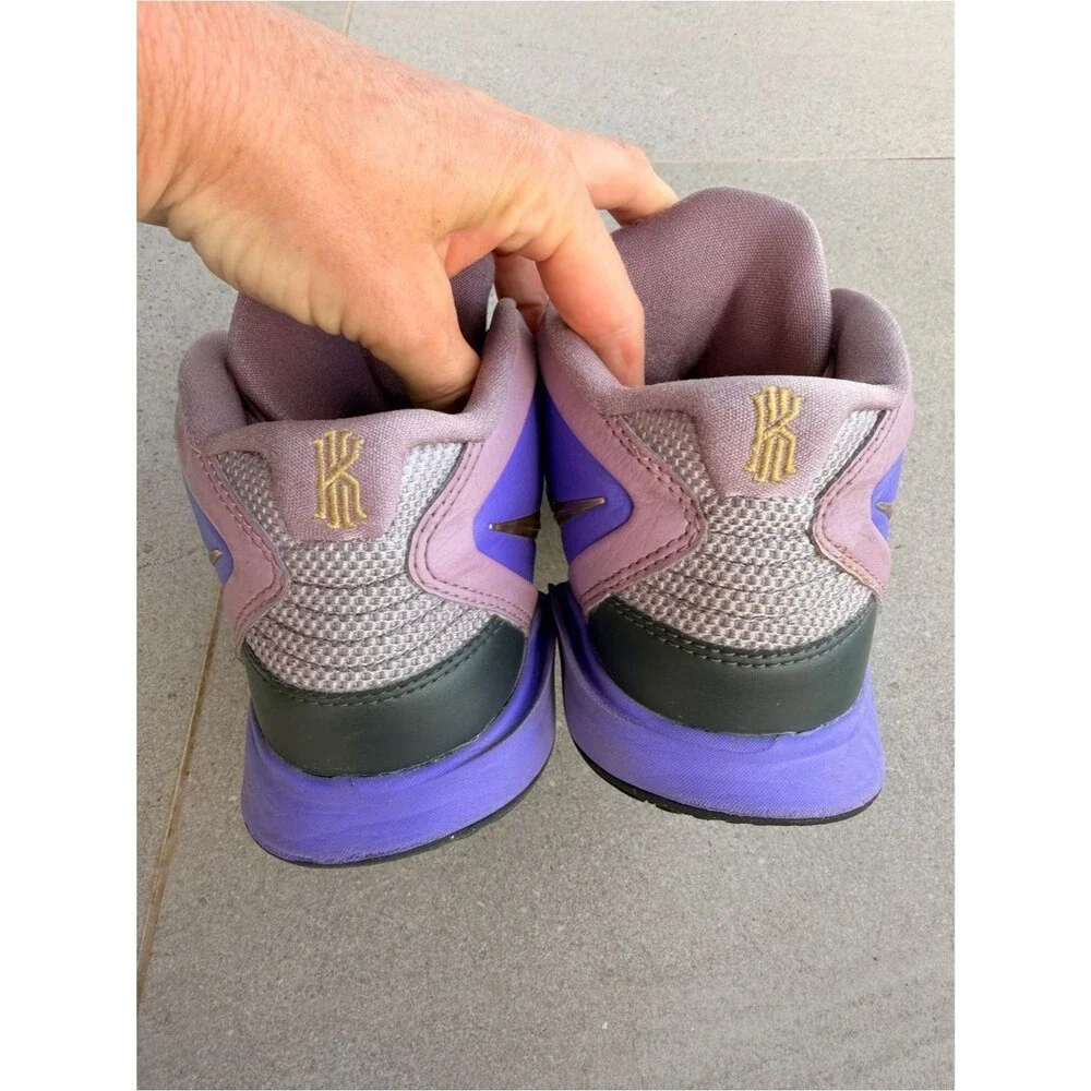 Nike Kyrie Infinity GS Shoes Youth 5.5 Amethyst Purple Kids Basketball